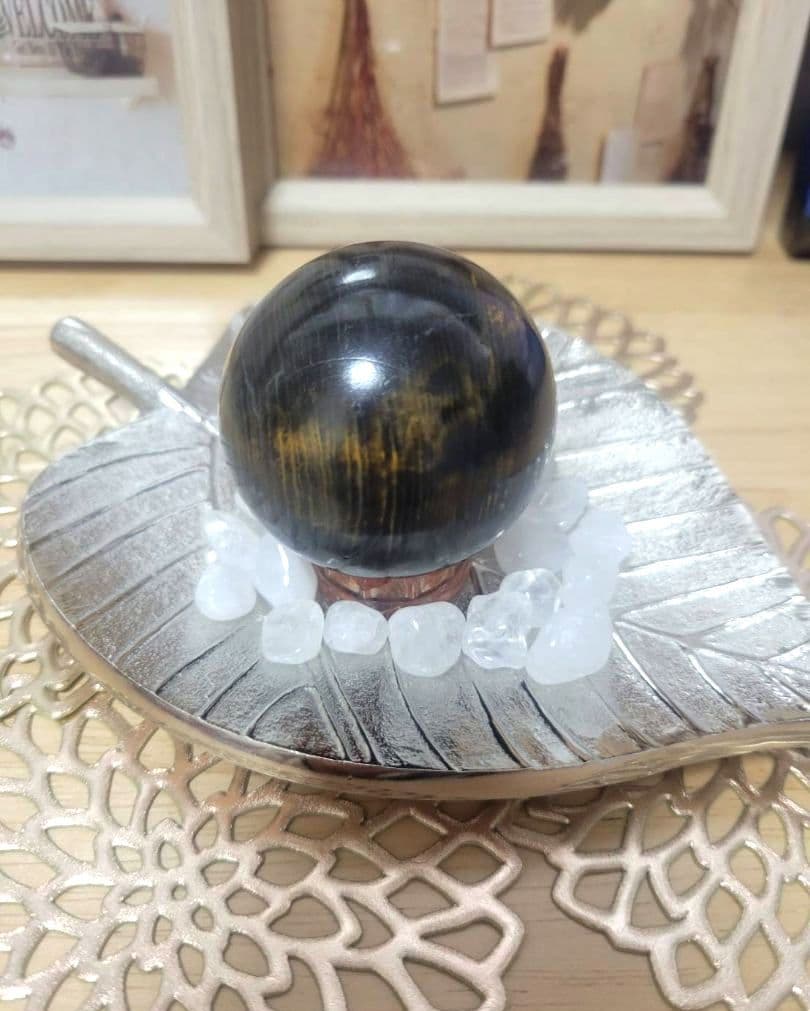 もりりん【№19】天然石 謎石 スフィア 184.0g 52.1mm珪化木