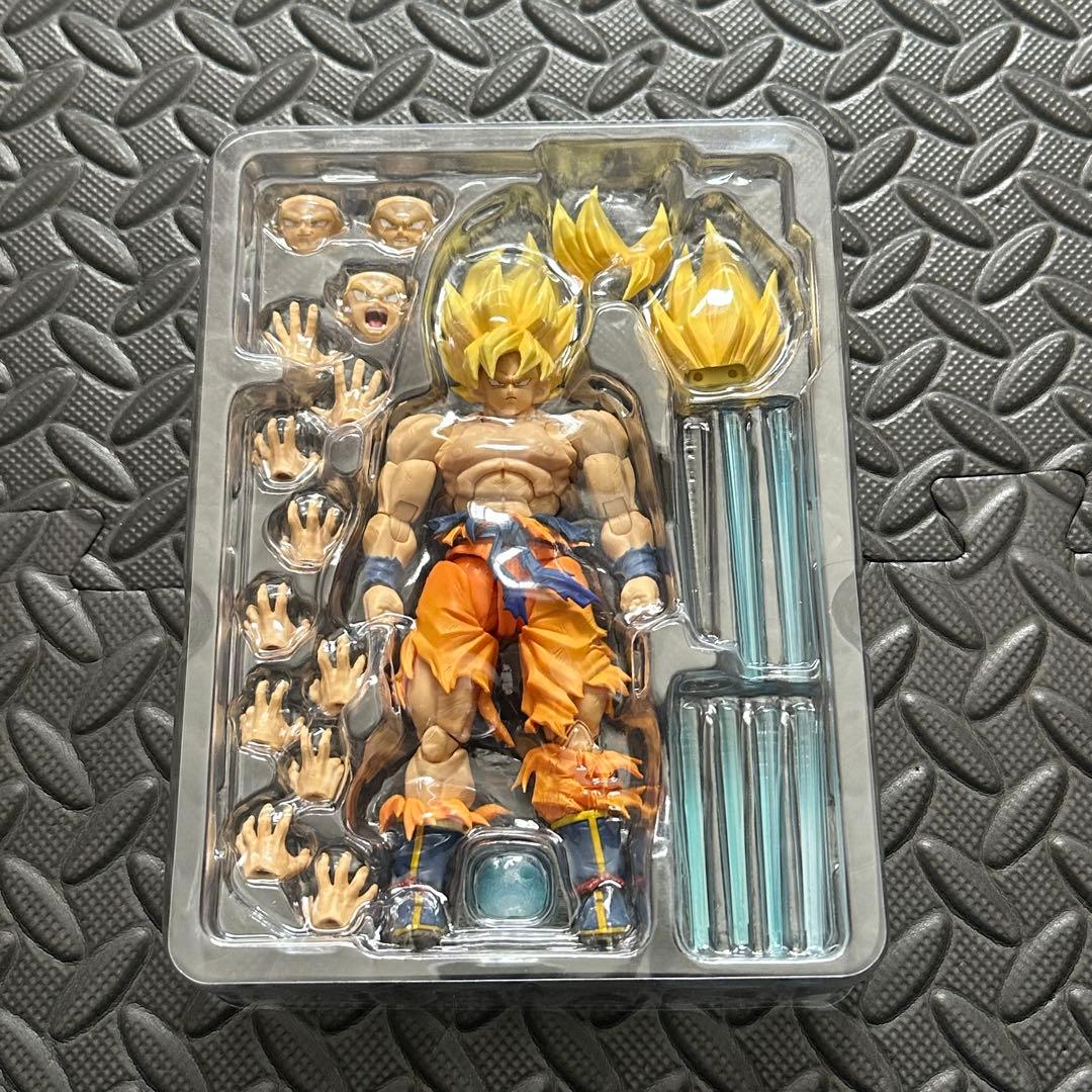 S.H.figuarts ドラゴンボール 孫悟空 -伝説のスーパーサイヤ人セット