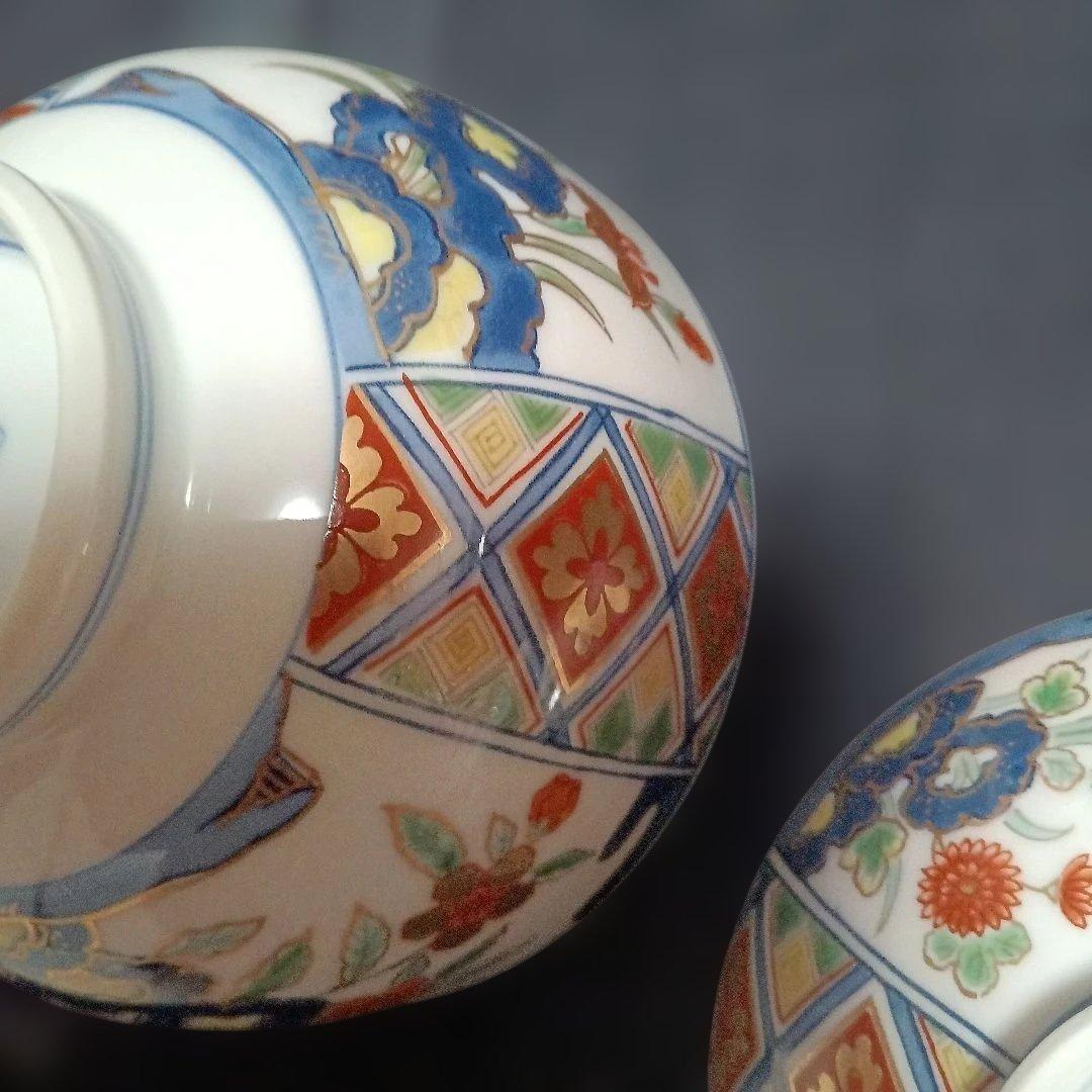 有田焼　其泉窯　染め錦地紋草花紋金彩　雑煮椀、蓋付き丼5個