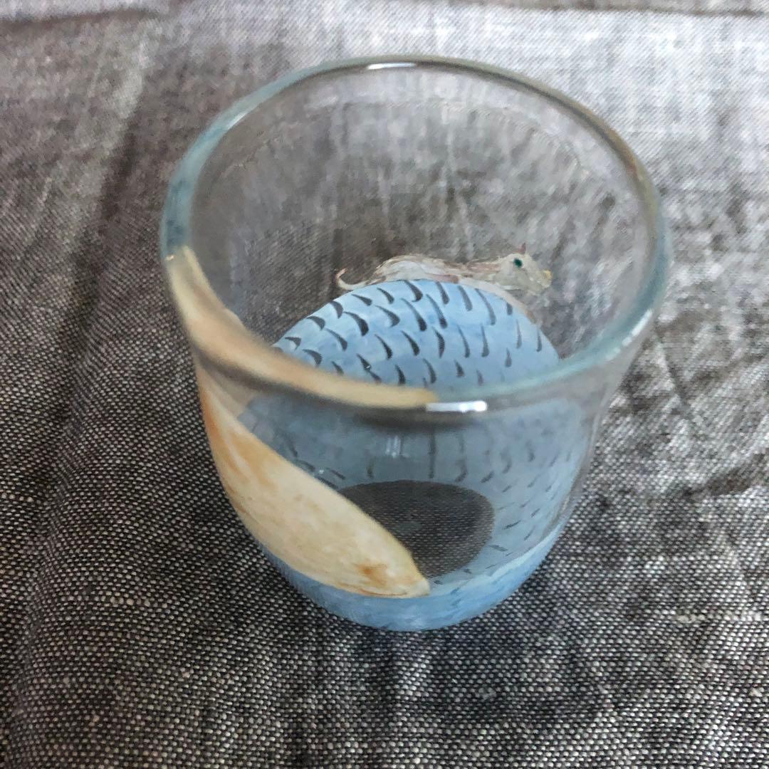 松岡装子さん　ぐいのみ　犬と月