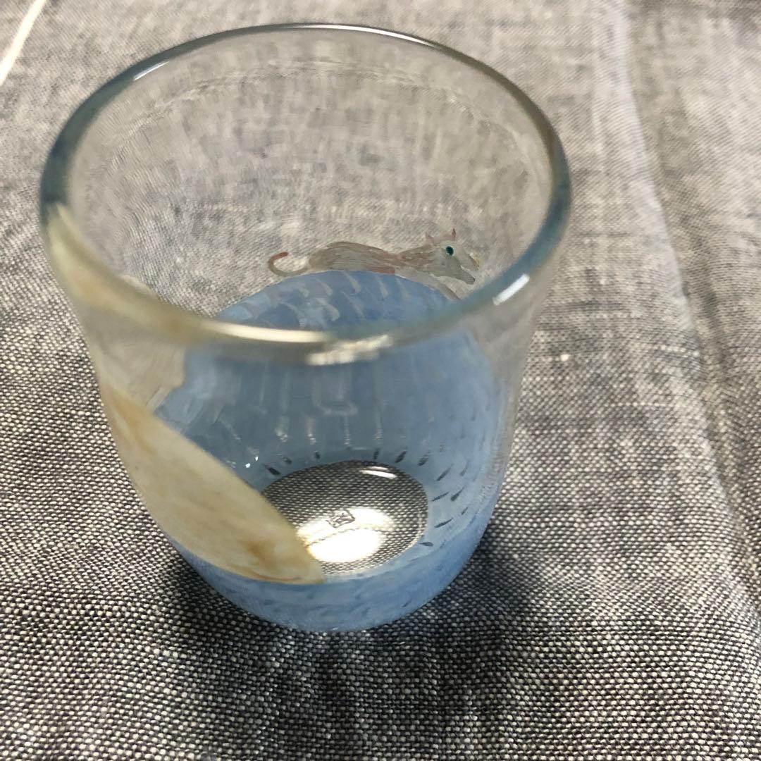 松岡装子さん　ぐいのみ　犬と月