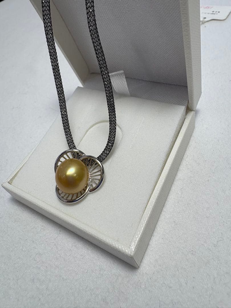 南洋ゴールドパール シルバー　メッシュ　ペンダントトップ　バロック