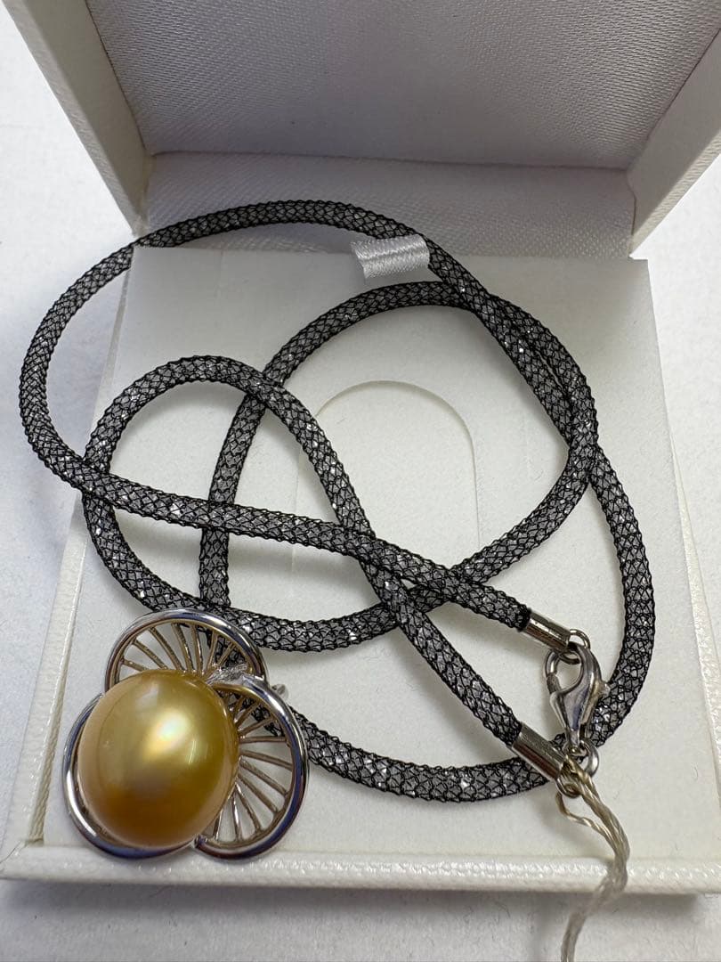 南洋ゴールドパール シルバー　メッシュ　ペンダントトップ　バロック