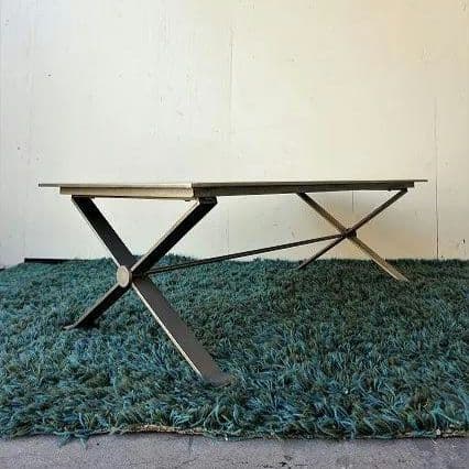 タイルが魅力的なアンティーク・ローテーブル