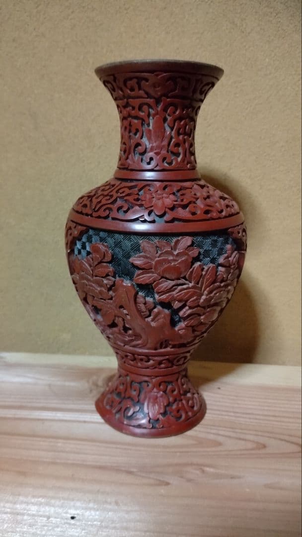 中国 堆朱 花瓶 伝統工芸品 彫刻 ヴィンテージ - メルカリ