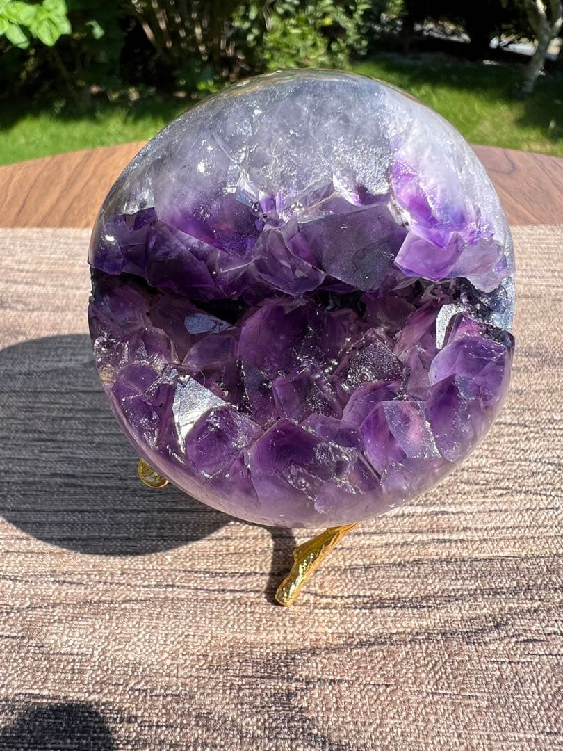 256 アメジストクラスター　丸玉（開口笑）サイズ68mm