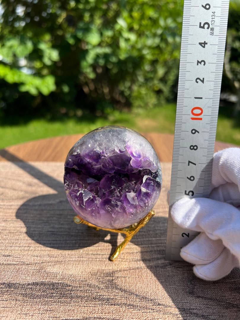 256 アメジストクラスター　丸玉（開口笑）サイズ68mm