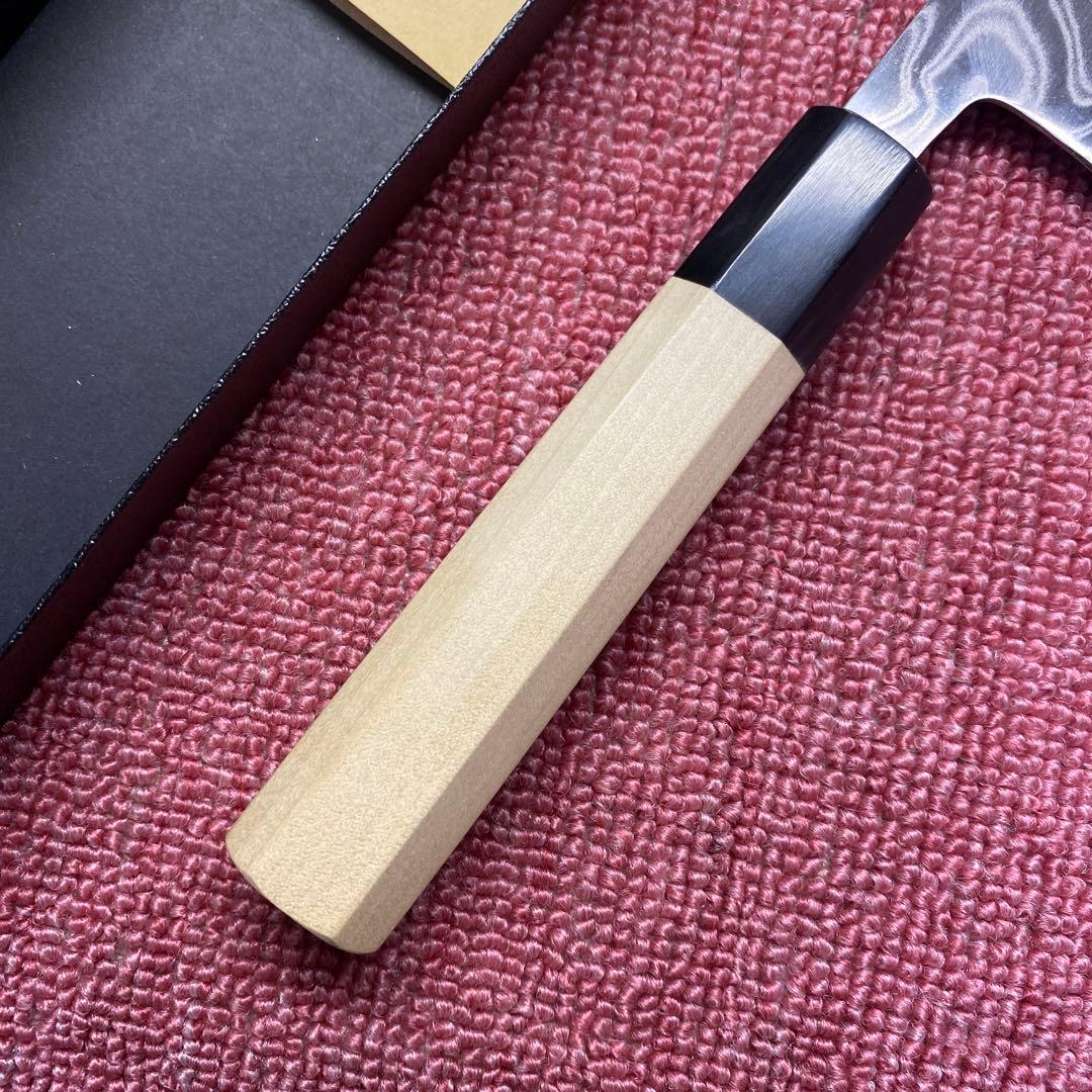 ハイカーボンステンレス鋼　牛刀　210㎜　　7寸