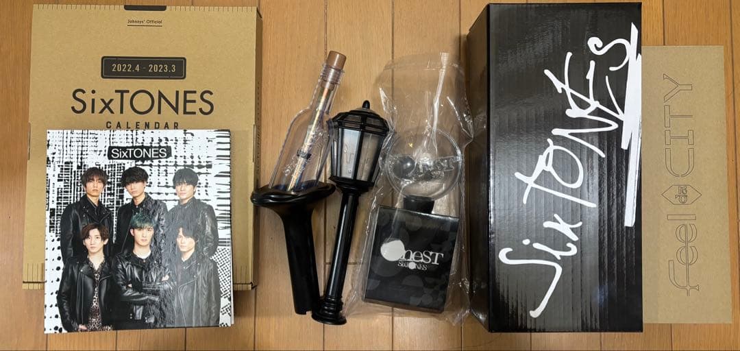 SixTONES ペンライトセット おまけ付き - メルカリ