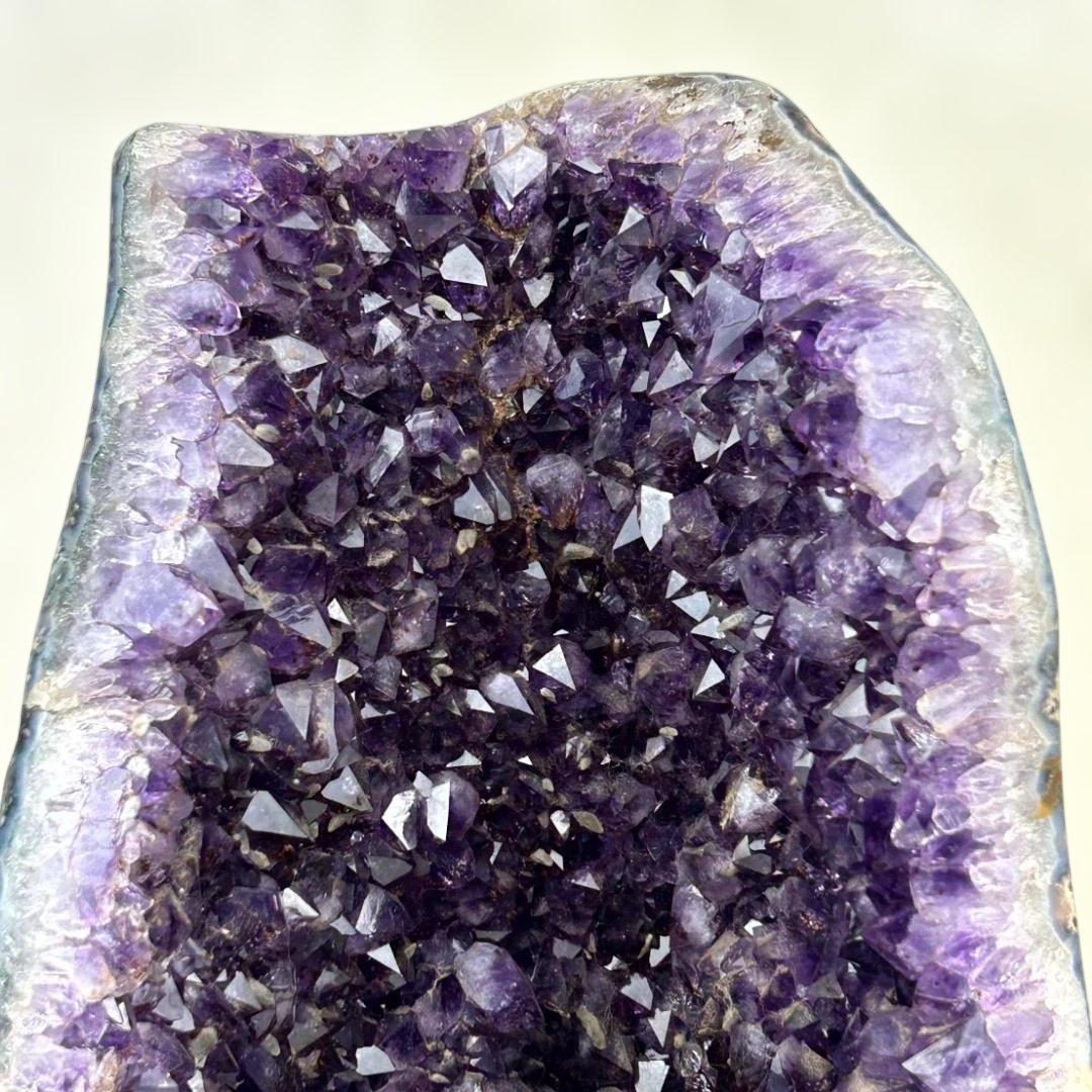 アメジスト　原石　巨大13.7㎏　パワーストーン　ドーム？　ジオード？　台座付き