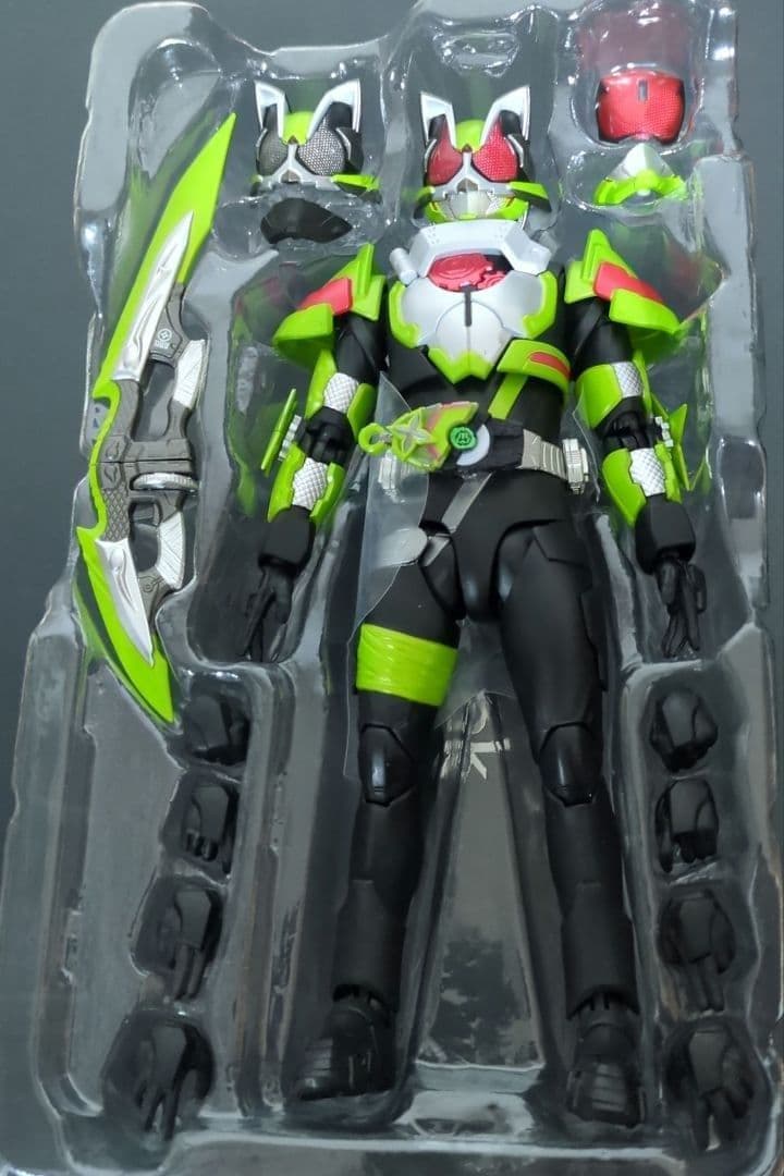 S.H.Figuarts 仮面ライダータイクーン 忍者フォーム