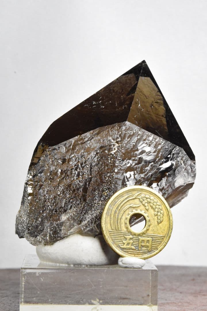 パキスタン スカルドゥHashupi産 クリアスモーキークォーツポイント