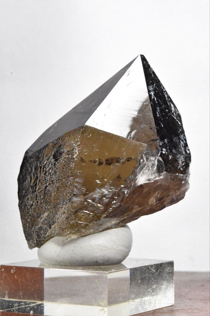 パキスタン スカルドゥHashupi産 クリアスモーキークォーツポイント