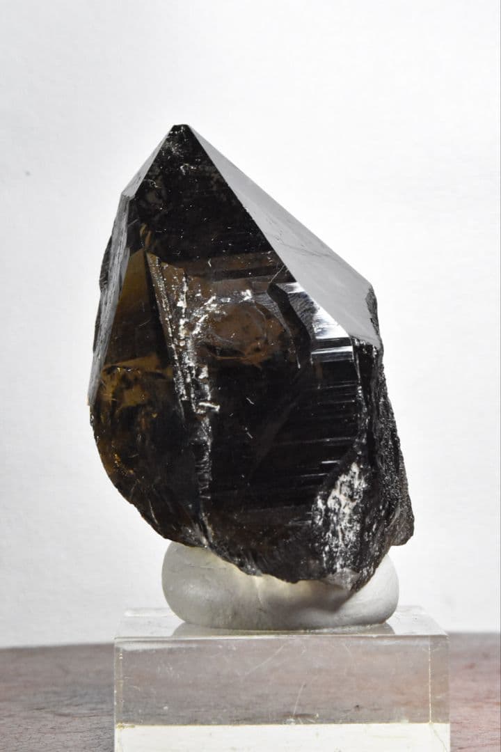 パキスタン スカルドゥHashupi産 クリアスモーキークォーツポイント