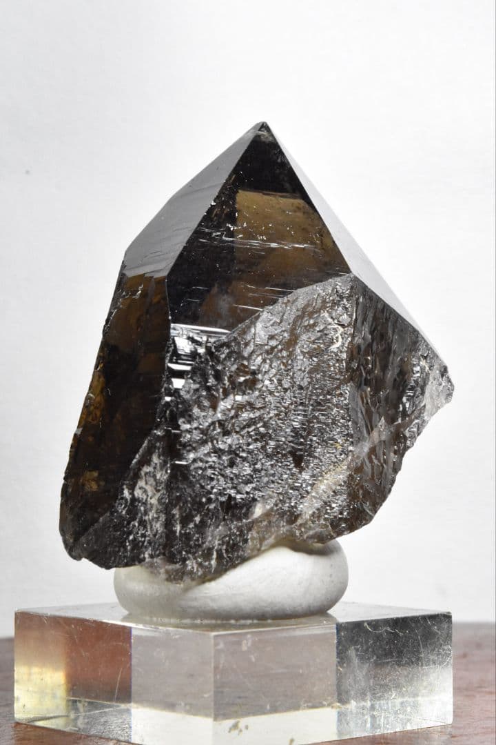 パキスタン スカルドゥHashupi産 クリアスモーキークォーツポイント