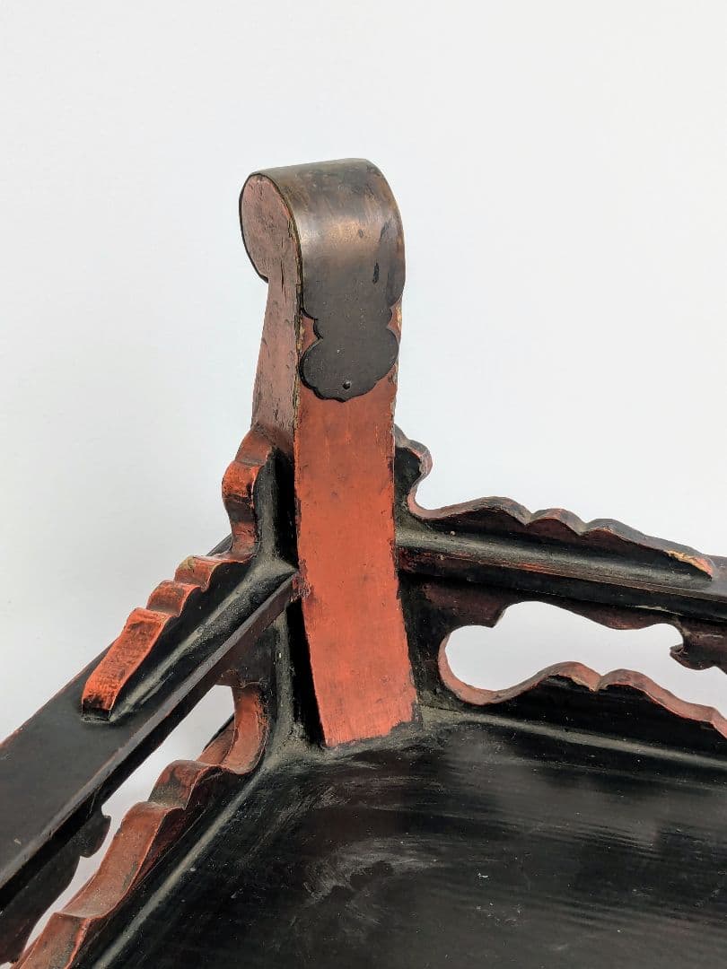 根来四足机　江戸時代　　春日卓　仏教美術　仏具　根来塗