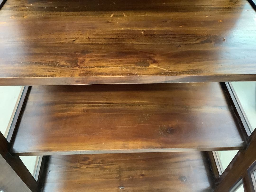 ビーカンパニー 家具　無垢材 アンティークダークブラウン キャビネット　鍵付き