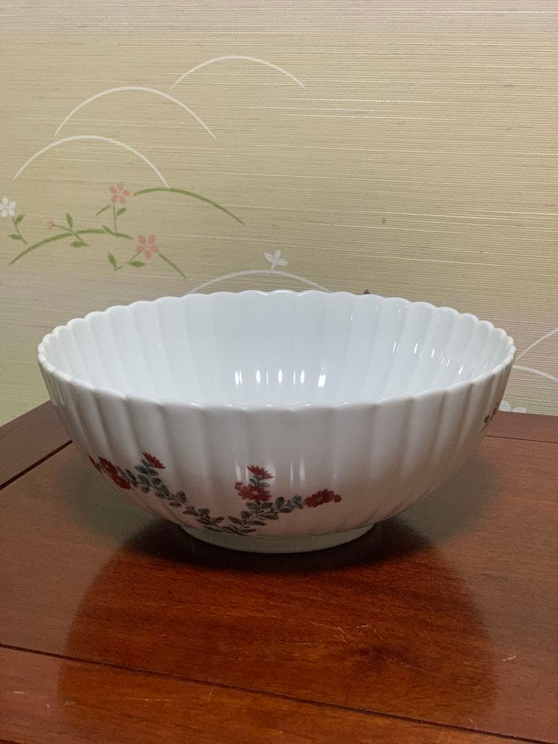 在銘　粉彩　特大　大鉢　直径24.5cm 高さ10cm