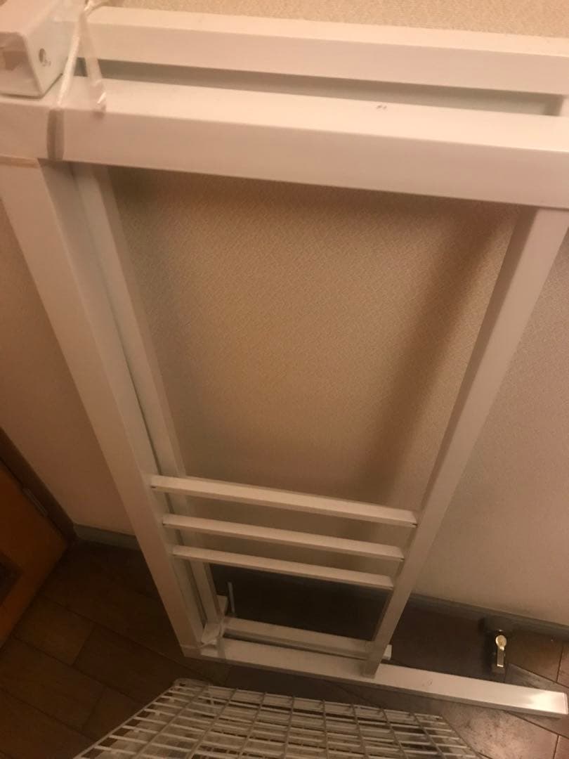 ニトリ　シングル　ベッド　ホワイト