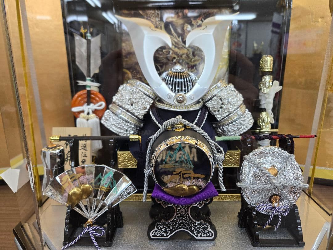 ゆみたん【展示品限り】五月人形　兜　鍬形　ケース飾り　※閉店セール　K5