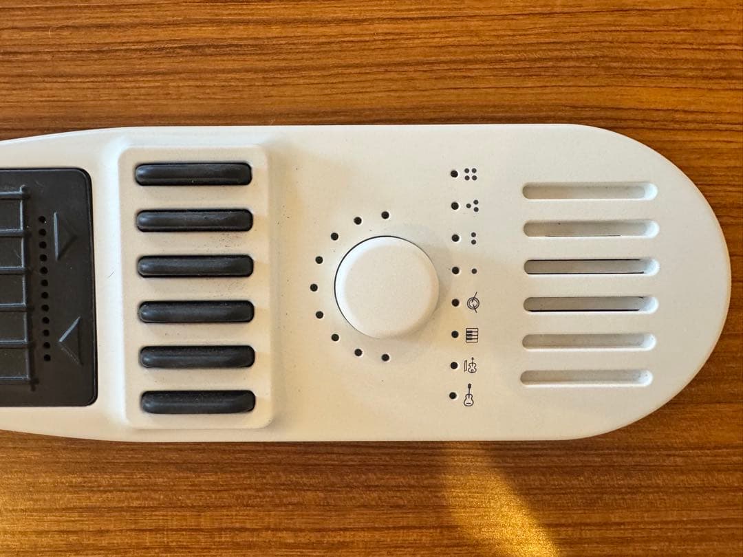 The Artiphon INSTRUMENT 1 (ホワイト)