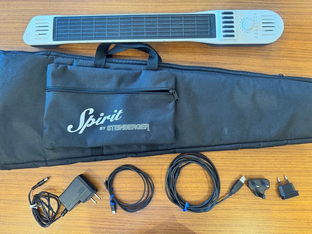 The Artiphon INSTRUMENT 1 (ホワイト)