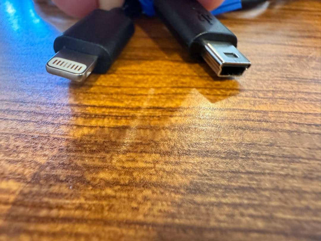 The Artiphon INSTRUMENT 1 (ホワイト)