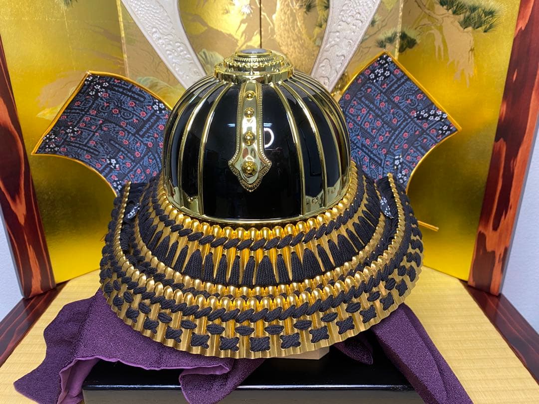 東京久月　五月人形　家紋付き着用兜飾り収納セット・着用できる兜