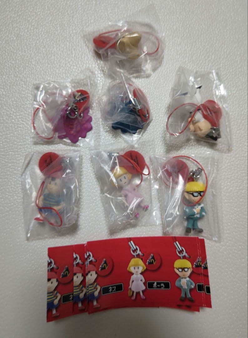 MOTHER2 POP台紙+フィギュアストラップ(新品未開封)