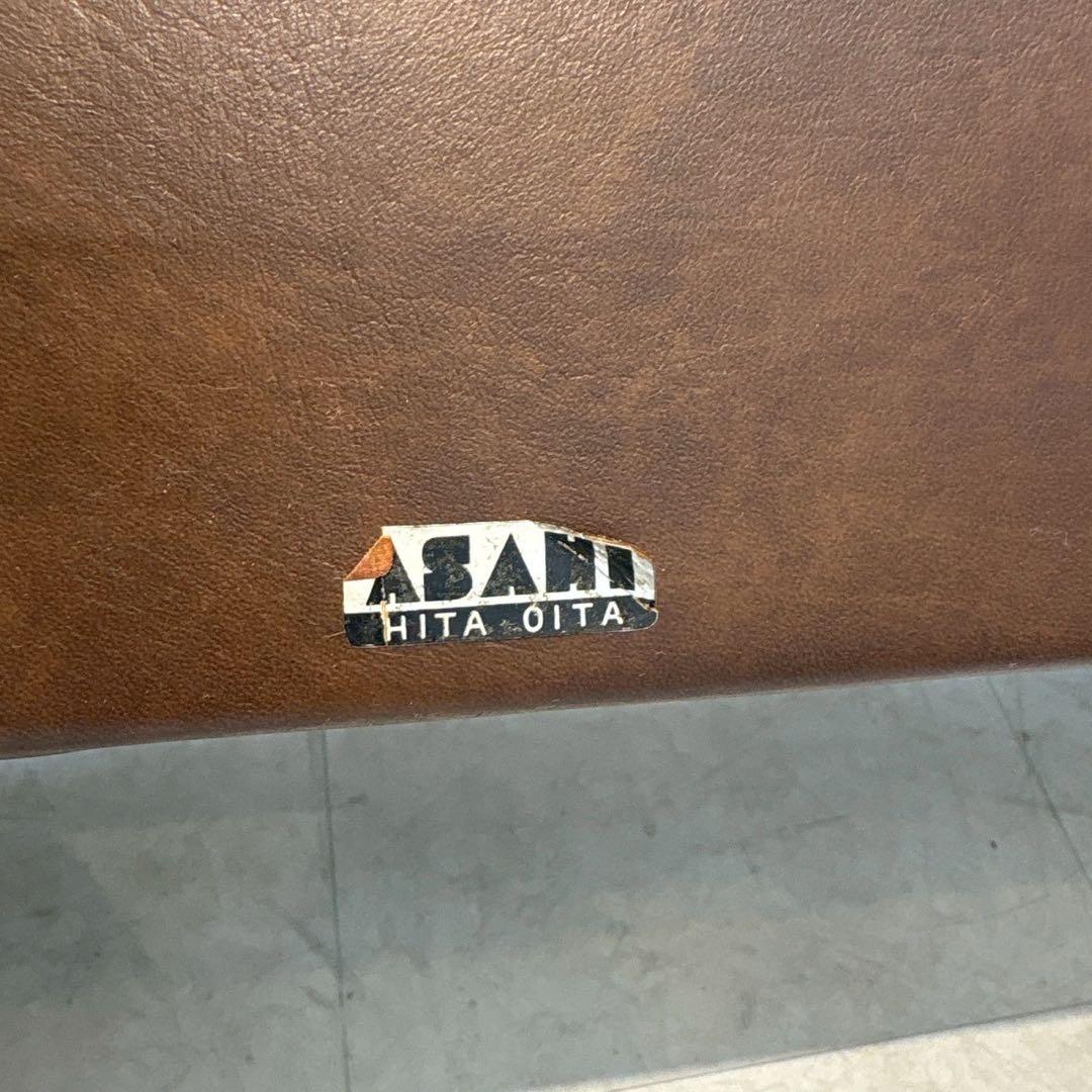 ヴィンテージレザー　3人掛けソファ アームチェア クラシック　喫茶店　レトロ