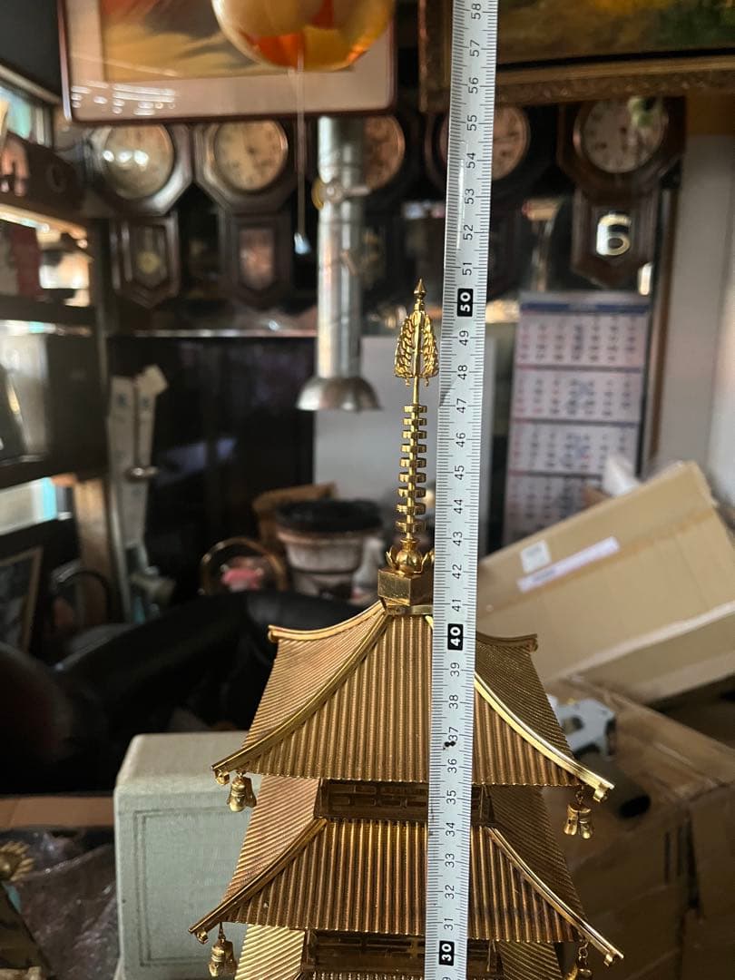 高岡銅器五重の塔、五重の塔、金の五重の塔、金色五重の塔、鉄製に金