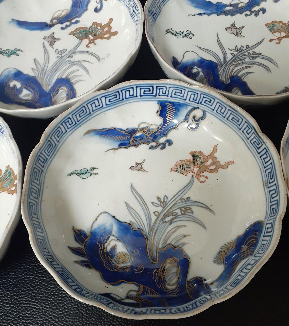 江戸時代末期～明治時代　古伊万里　染錦　岩に蘭　山並に蝶と鳥の図　輪花深皿　5客