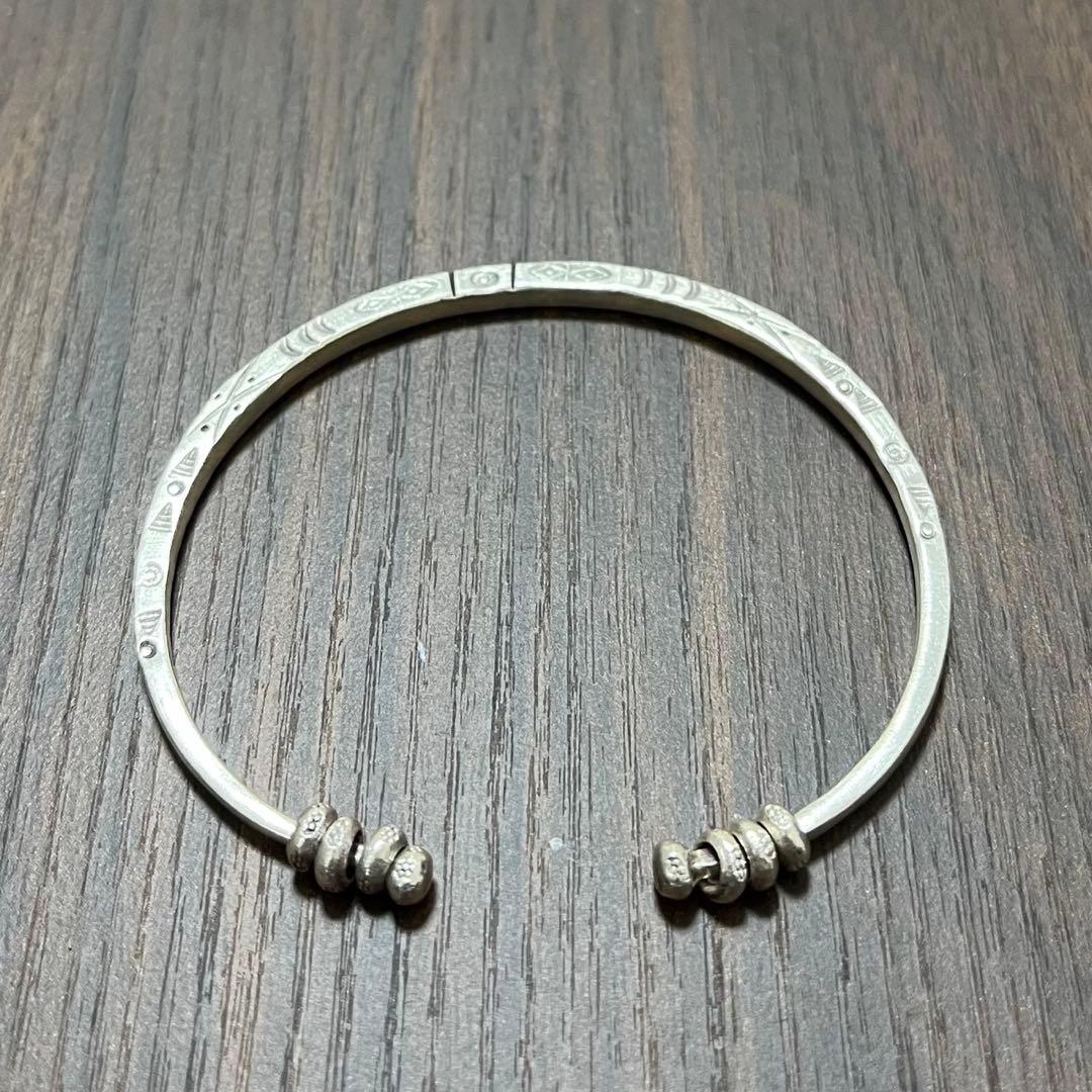 【新品・未使用】バングル　カレンシルバー　純銀97％　カレン族