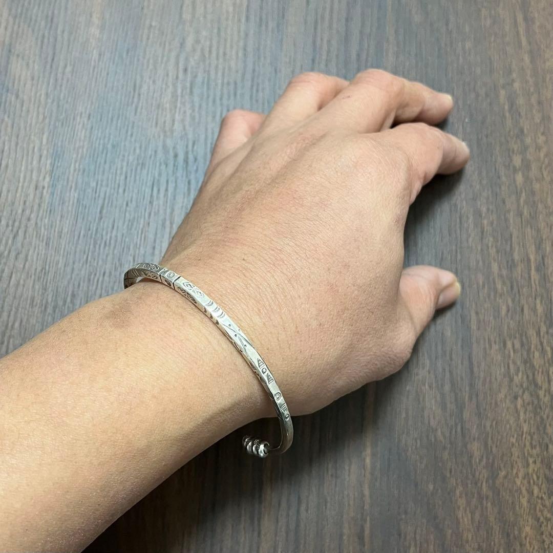 【新品・未使用】バングル　カレンシルバー　純銀97％　カレン族