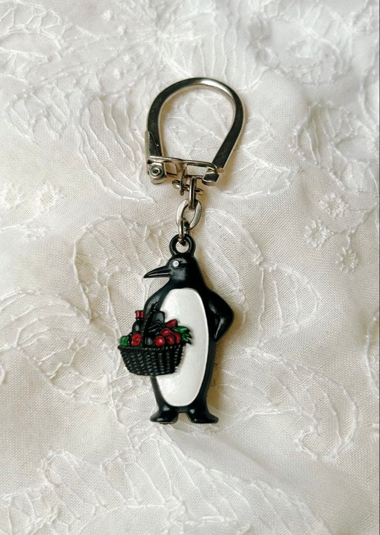 フレンチキーホルダー ヴィンテージ ペンギン LFIアビジャン 60s 雑貨
