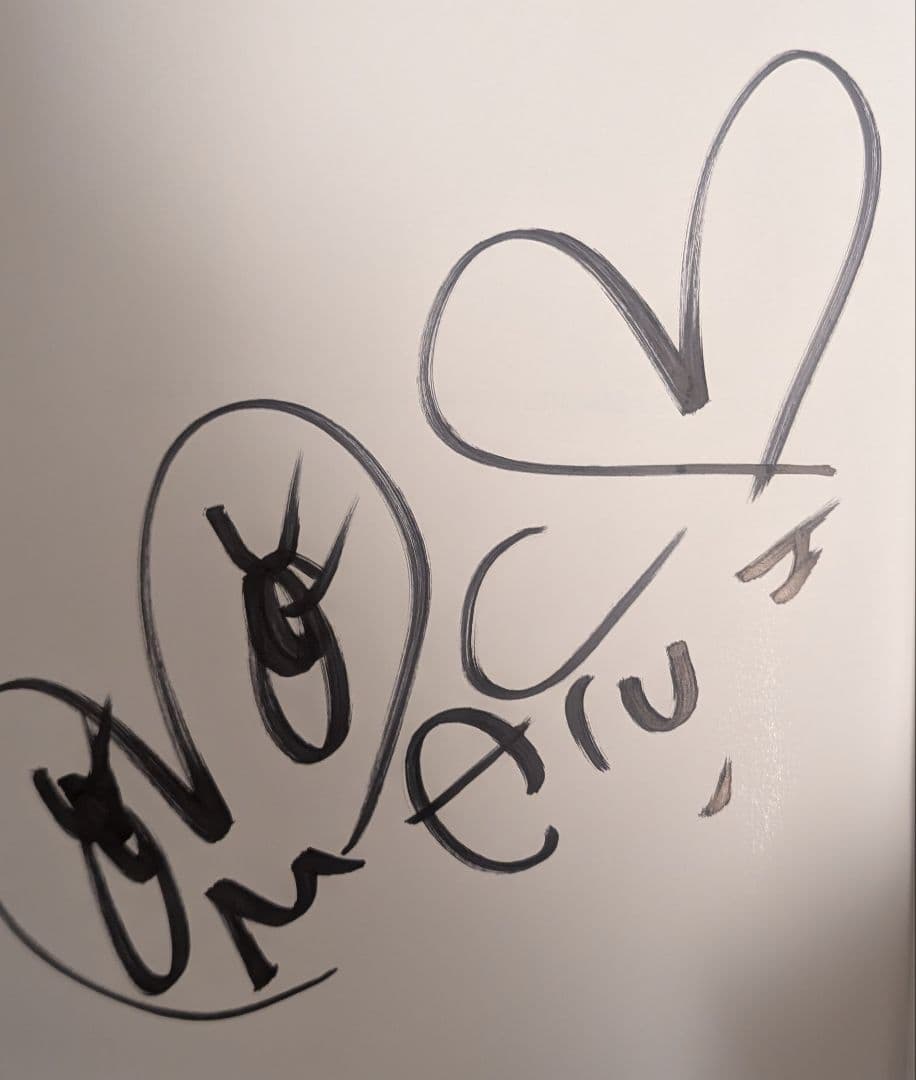 直筆サイン入り写真集】Iwasa Mayuko : 岩佐真悠子 - メルカリ