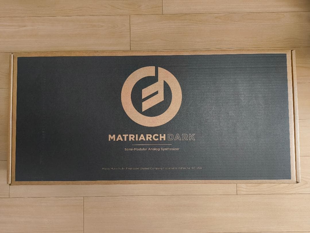Moog Matriarch DARK アナログシンセサイザー MOOG】MATRIARCH ANALOG SYNTH DARK 伝統のオールブラックカラー登場