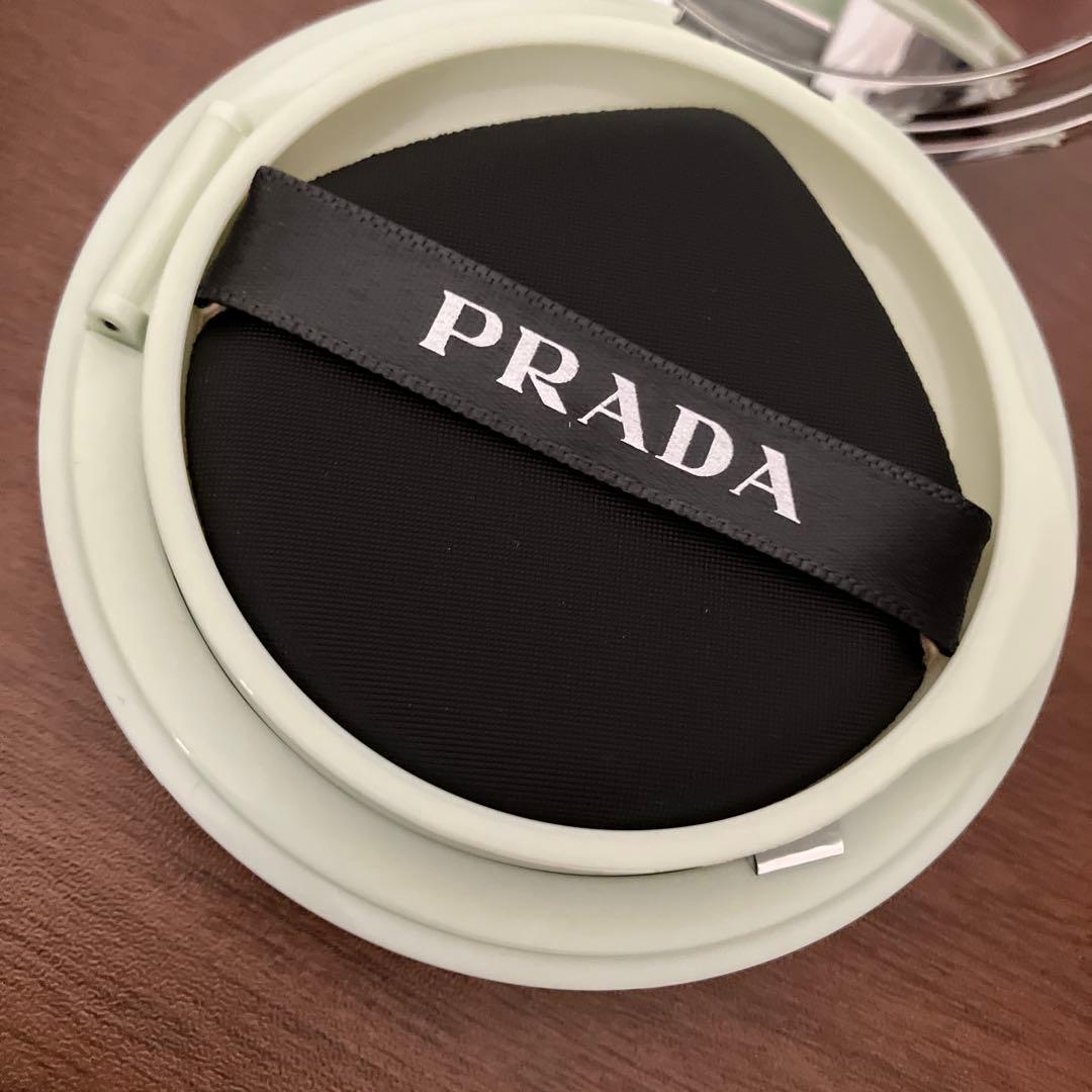 PRADA AUGMENTED SKIN クッションファンデーション LN25