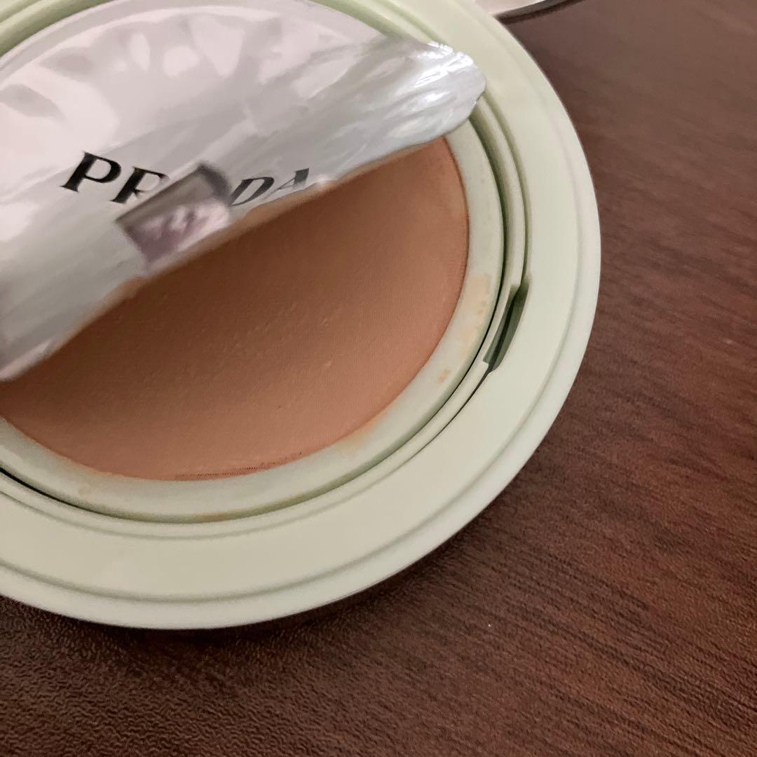 PRADA AUGMENTED SKIN クッションファンデーション LN25
