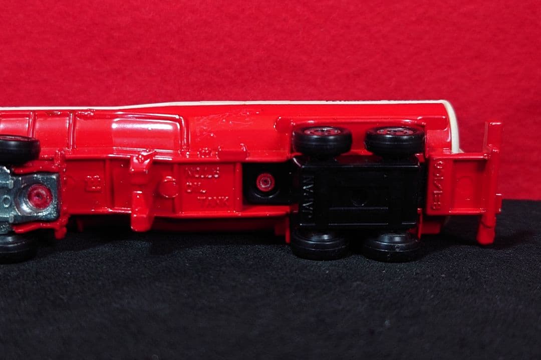 トミカ No.L6 ダイアモンドレオ オイルタンクトレーラー 日本製