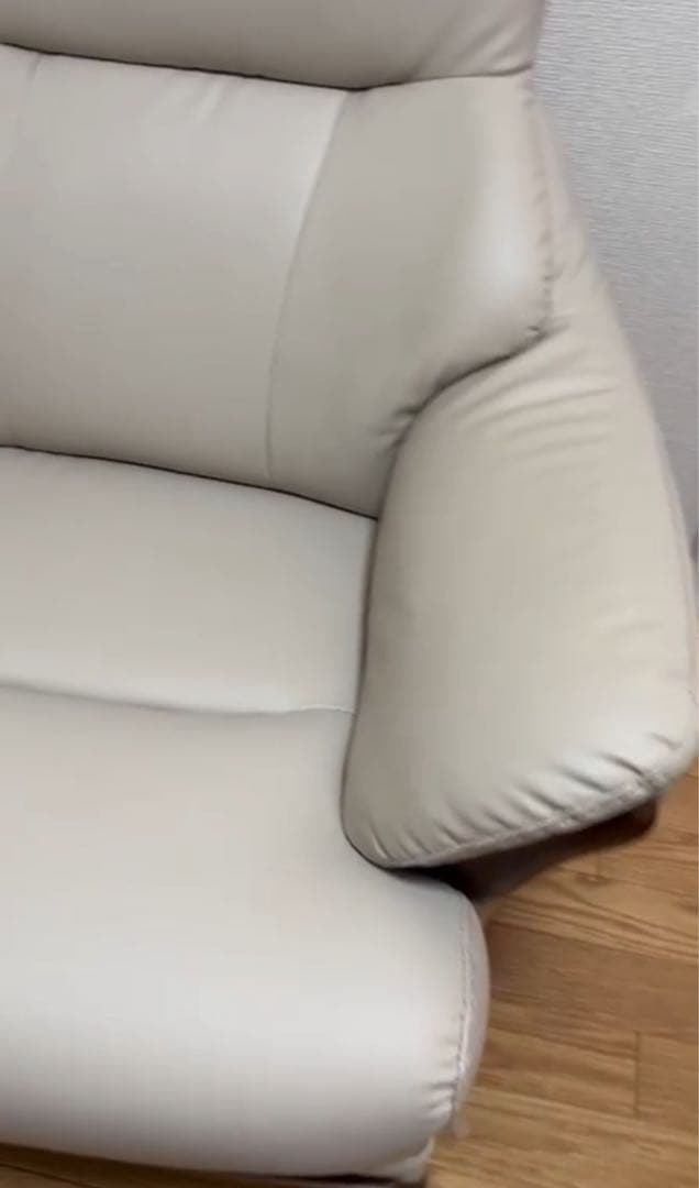 合成皮革2人掛けソファ （ベージュ）