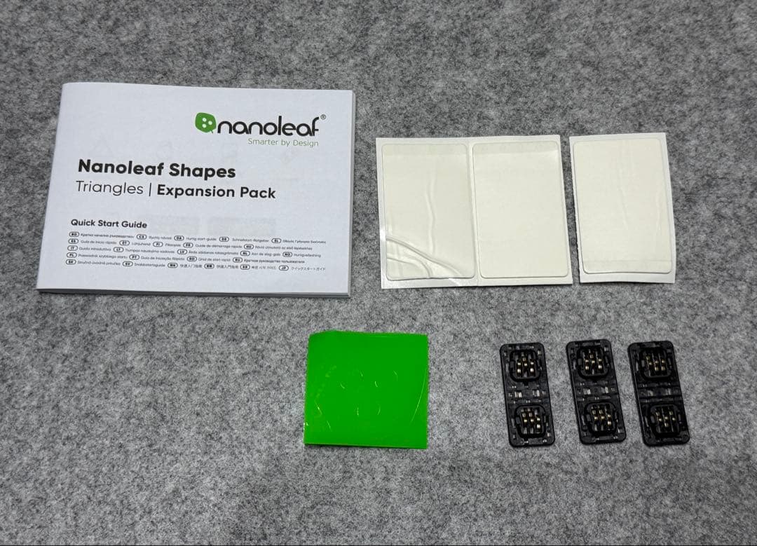 Nanoleaf Shapes ブラックトライアングル 拡張パック（3枚入り）
