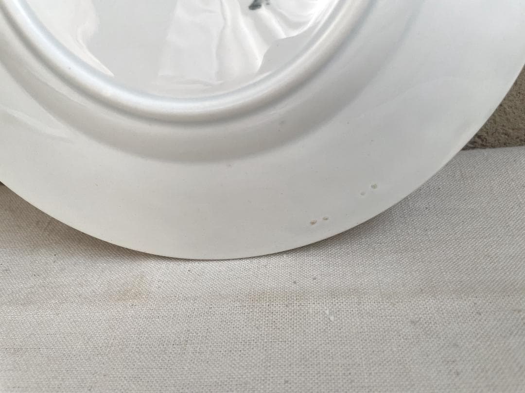 クレイユモントローレリーフ 平皿 N-892/フランスアンティーク