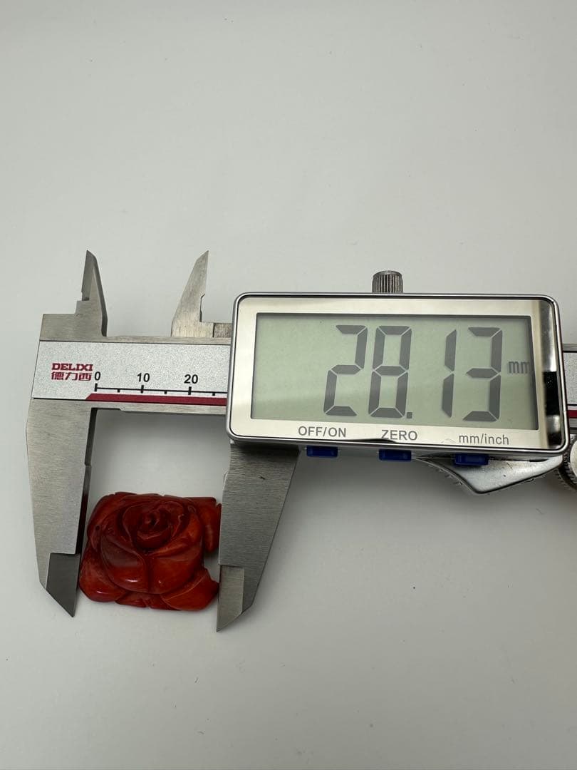 ☆天然☆ 山珊瑚 赤珊瑚　薔薇 お守り　古物　時代物 113g（純天然、無染色）