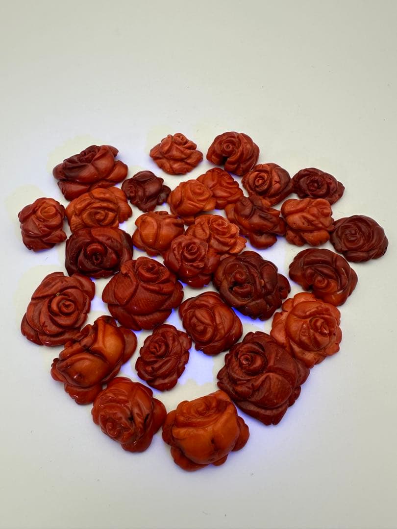 ☆天然☆ 山珊瑚 赤珊瑚　薔薇 お守り　古物　時代物 113g（純天然、無染色）