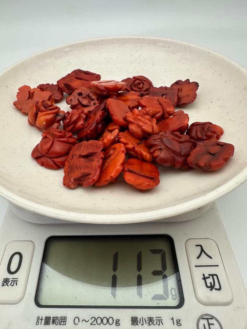 ☆天然☆ 山珊瑚 赤珊瑚　薔薇 お守り　古物　時代物 113g（純天然、無染色）