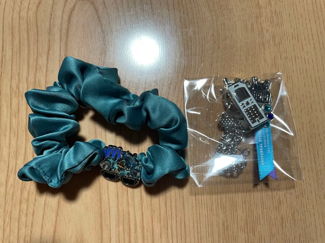 USJ 名探偵コナン 松田陣平ヘアゴム、萩原研二バッグチャーム - メルカリ