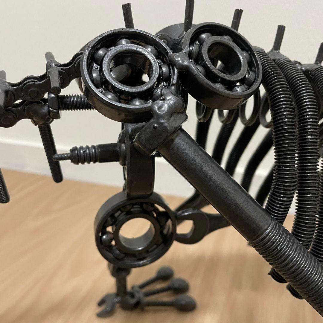 美品/匿名配送】恐竜(大) メタルアート 廃材アート ボルト・ナット