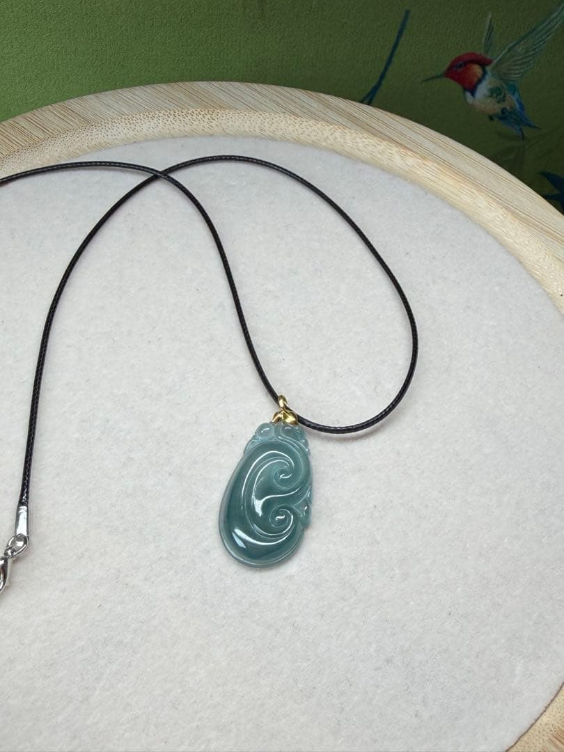 新入荷‼️天然A貨翡翠　クリスタル種、氷藍水翡翠【万事円満】18k如意　鑑定書付き