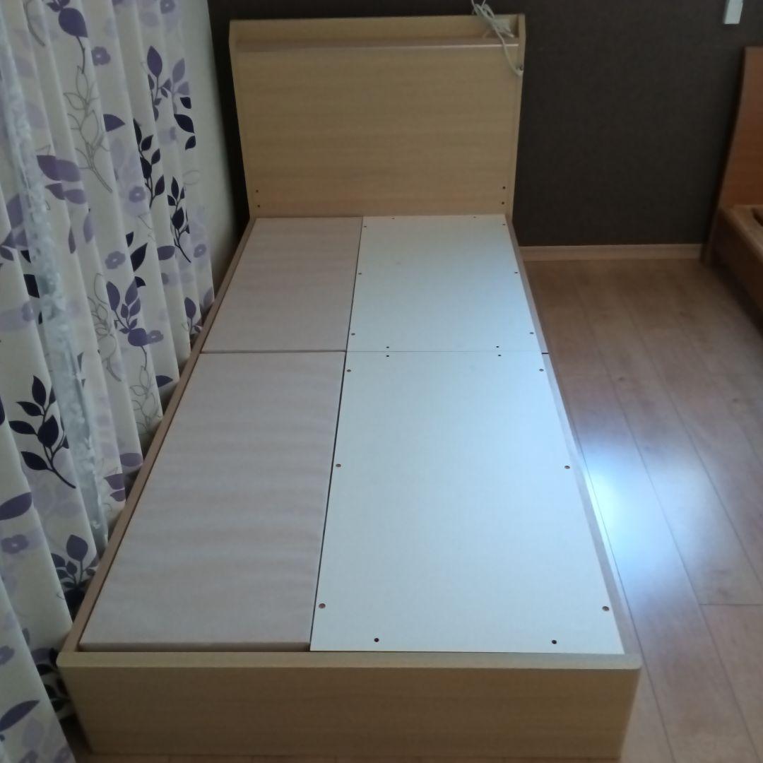 ニトリ　シングルベッド収納付き